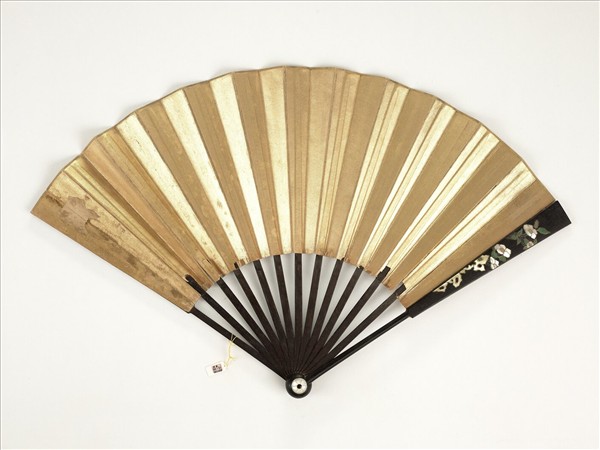 清允禧山水　成扇