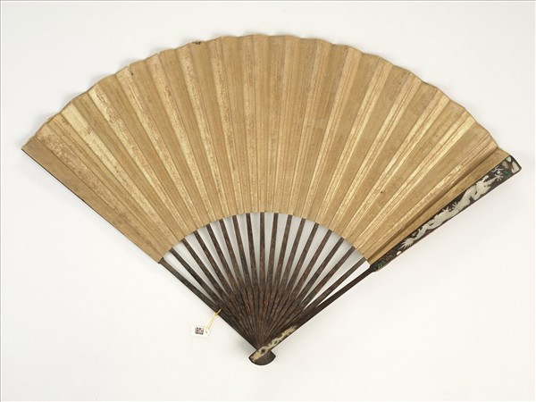 明人設色山水　成扇