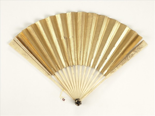 清赫奕設色山水　成扇