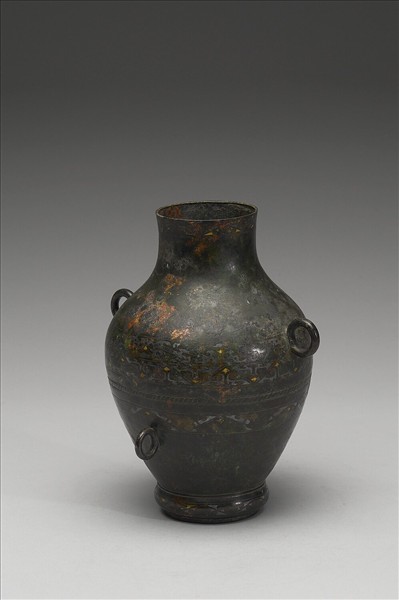 嵌金銀三角雲紋壺