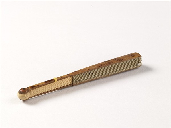 清張照書乾隆御製華嚴洞勒壁錢維城畫山水　成扇