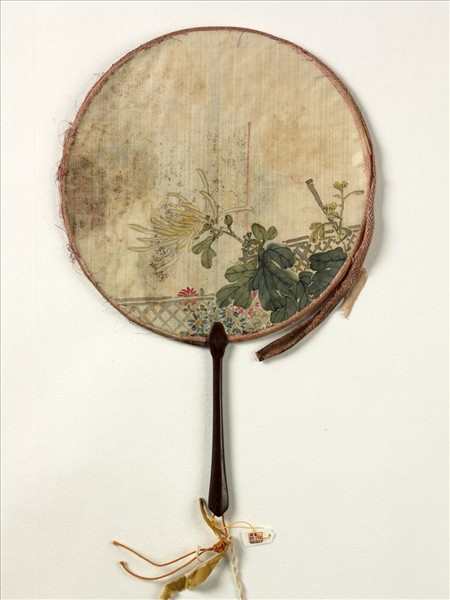 清人畫菊　成扇