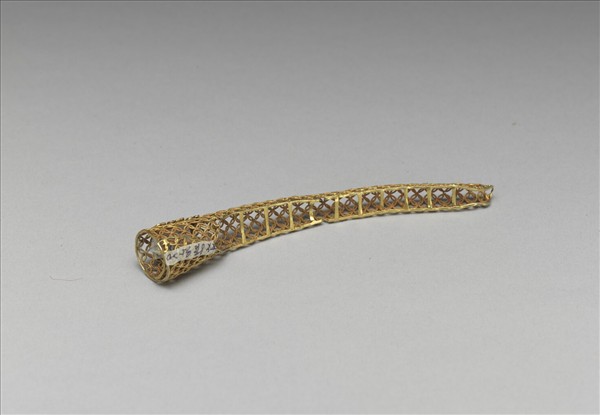 鍍金鏤空點翠雙喜指甲套