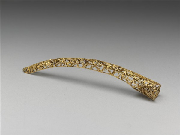 銀鍍金纍絲梅竹紋指甲套