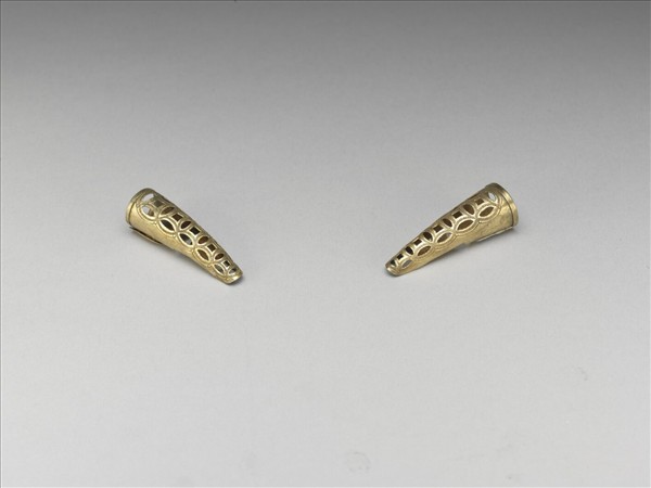 銀鍍金鏤空錢紋指甲套