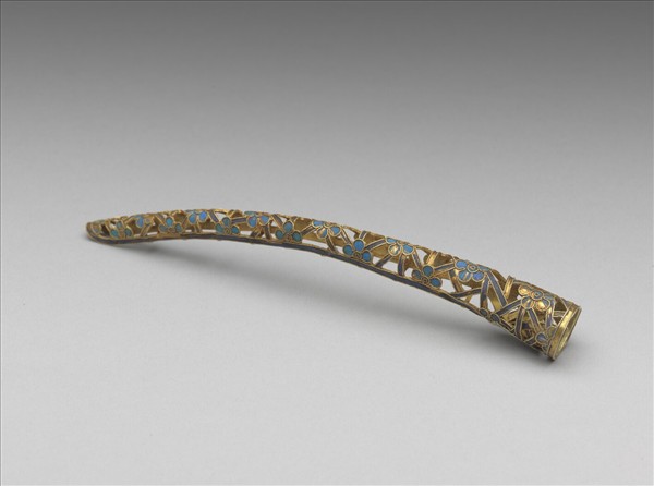 鏤空點翠冰梅紋指甲套