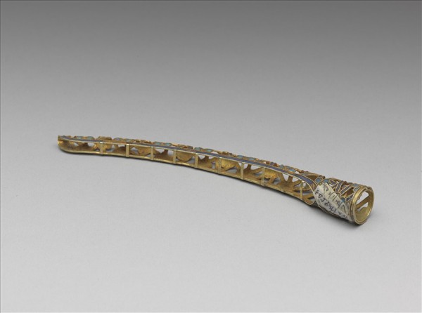 鏤空點翠冰梅紋指甲套