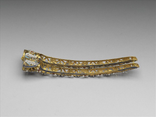 鏤空點翠鑲珠冰梅紋指甲套