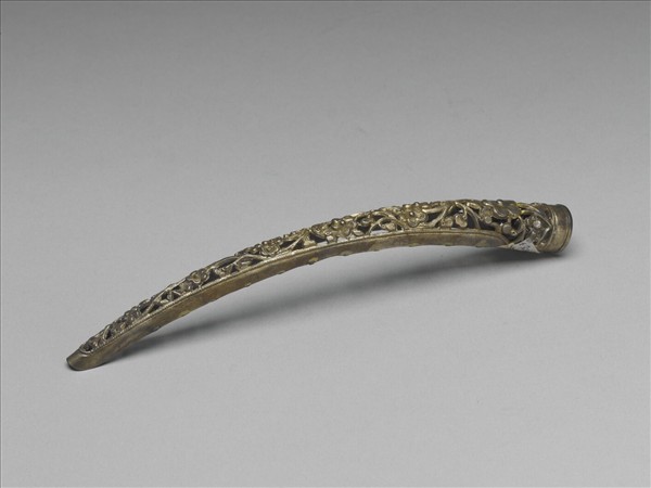 銀鍍金鏤空梅花指甲套