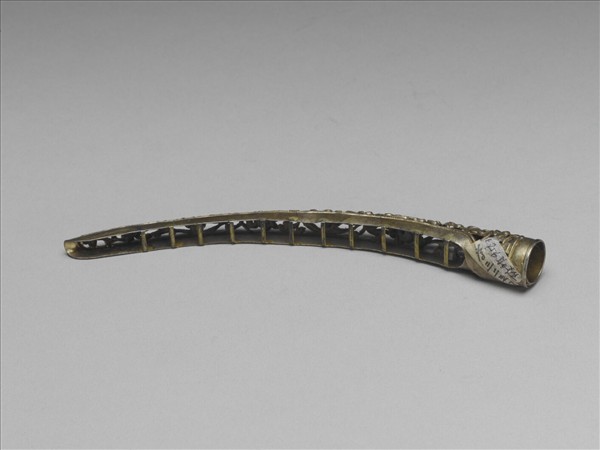 銀鍍金鏤空梅花指甲套