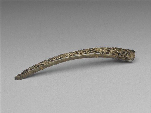 銀鍍金鏤空梅花指甲套