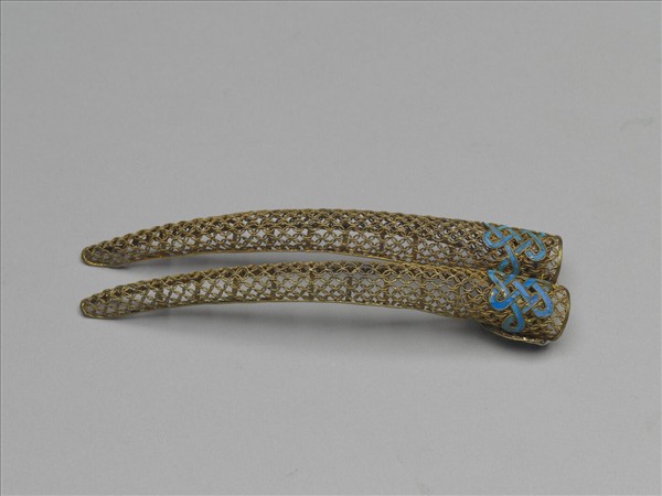 鍍金點翠盤長指甲套