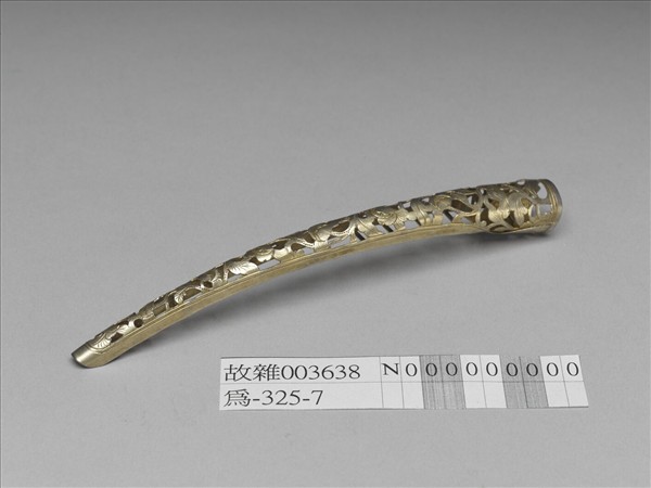 銀鍍金鏤空花卉指甲套