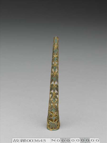 鍍金鏤空點翠竹葉指甲套