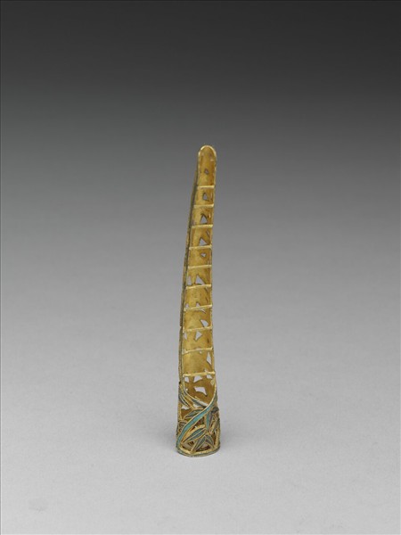 鍍金鏤空點翠竹葉指甲套