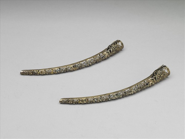 銀鍍金鏤空蝠壽紋指甲套