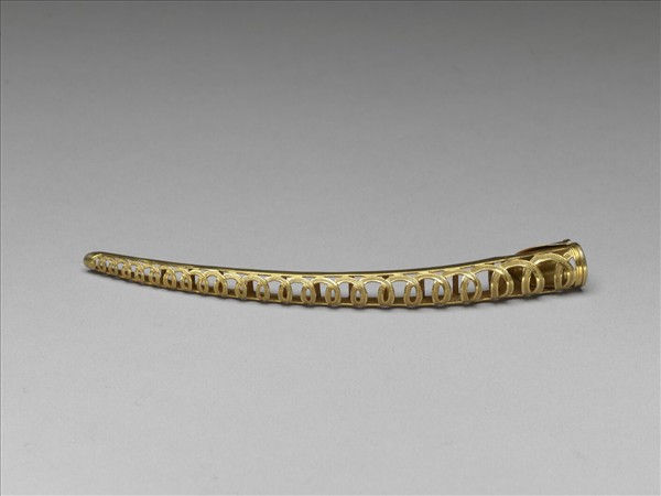 金鏤空錢紋指甲套