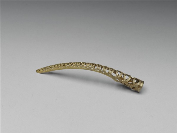 銅鍍金鏤空錢紋指甲套