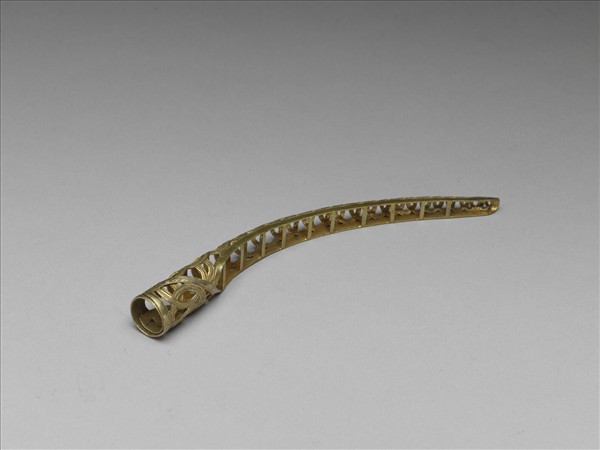 銅鍍金鏤空錢紋指甲套