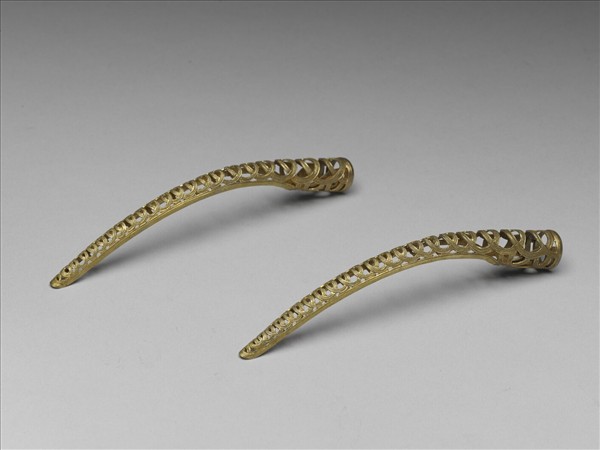 銅鍍金鏤空錢紋指甲套