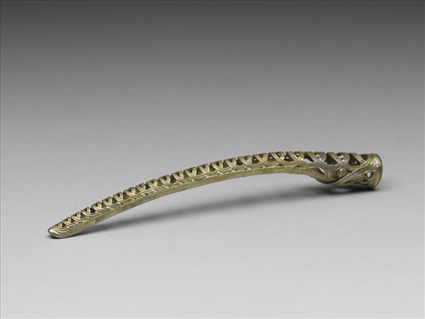 銅鍍金鏤空錢紋指甲套