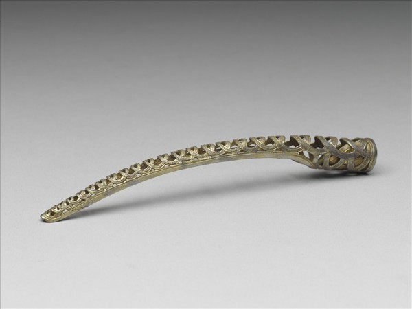 銅鍍金鏤空錢紋指甲套