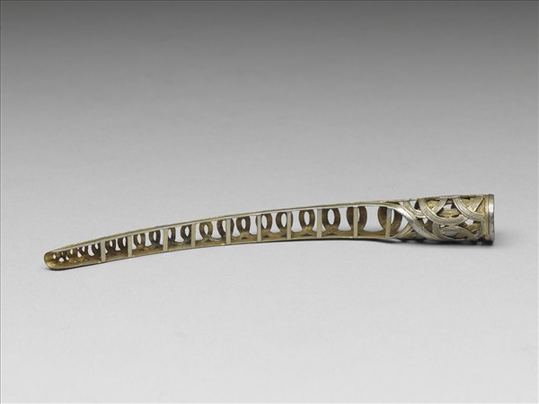 銅鍍金鏤空錢紋指甲套