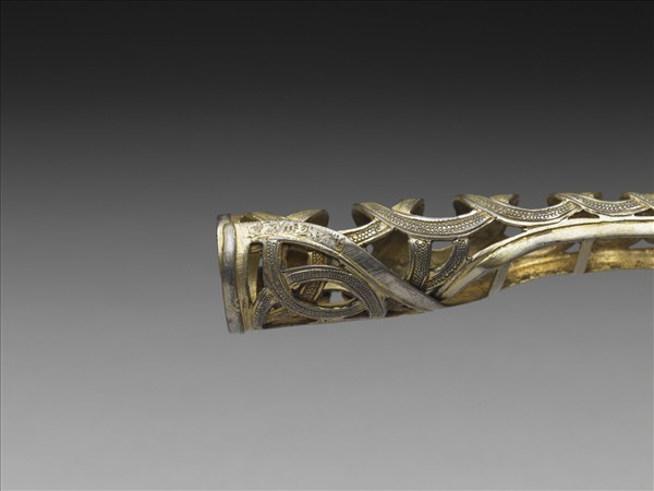 銅鍍金鏤空錢紋指甲套