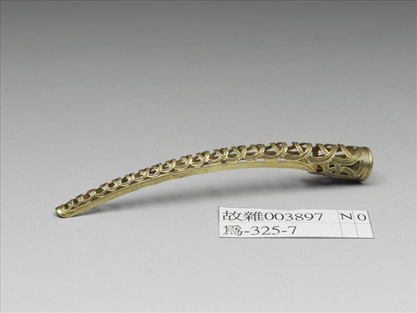 銅鍍金鏤空錢紋指甲套