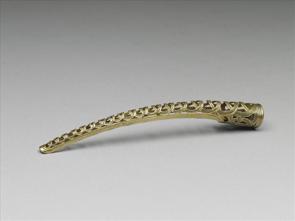 銅鍍金鏤空錢紋指甲套