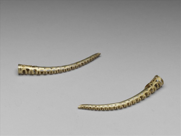 銅鍍金鏤空錢紋指甲套