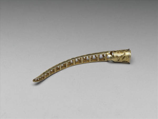 銅鍍金鏤空錢紋指甲套