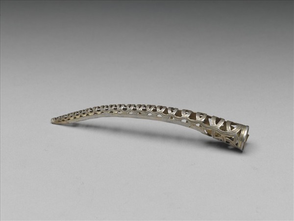 銀鍍金鏤空錢紋指甲套