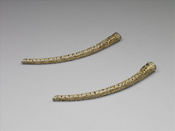 銅鎏金鏤空福壽冰梅紋指甲套