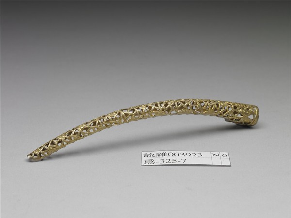 銅鎏金鏤空福壽冰梅紋指甲套