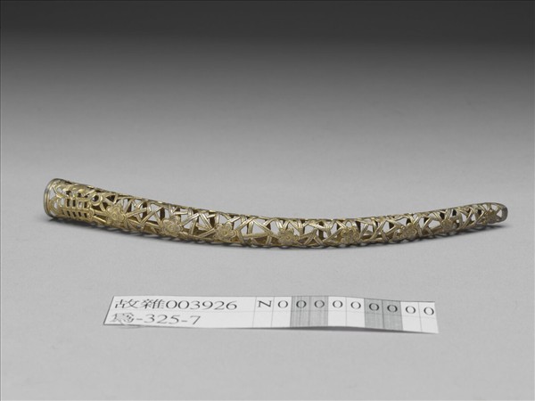 銅鎏金鏤空福壽冰梅紋指甲套