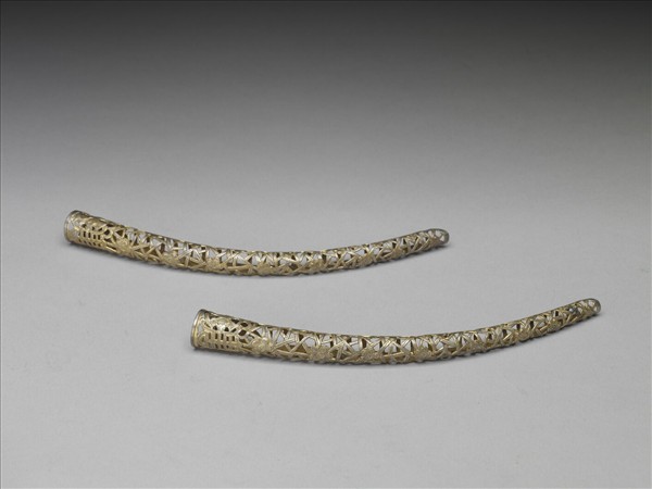 銅鎏金鏤空福壽冰梅紋指甲套