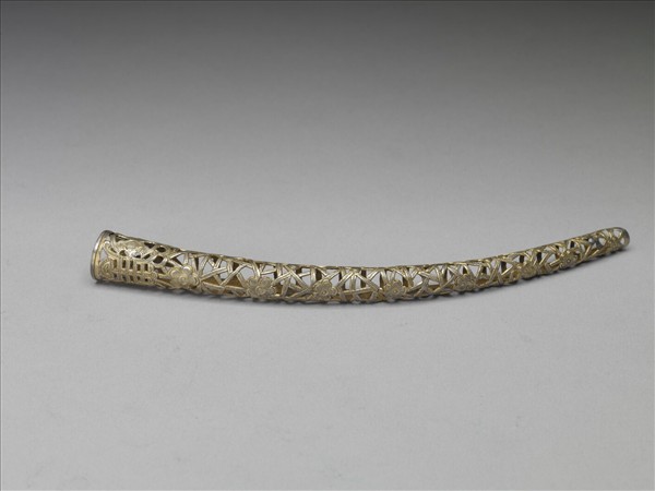 銅鎏金鏤空福壽冰梅紋指甲套