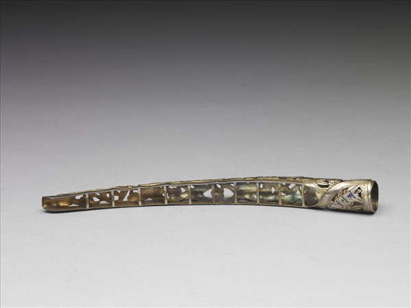 銅鎏金鏤空梅竹紋指甲套