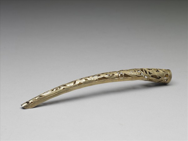 銅鎏金鏤空蘭花紋指甲套