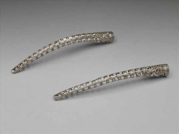 銅鍍金鏤空福壽錢紋指甲套