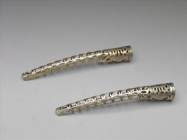 銅鍍金鏤空福壽錢紋指甲套