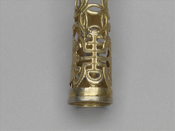 銅鍍金鏤空福壽錢紋指甲套