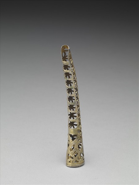 銅鍍金鏤空福壽錢紋指甲套