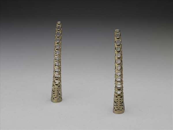 銅鍍金鏤空福壽錢紋指甲套