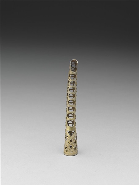 銅鍍金鏤空福壽錢紋指甲套