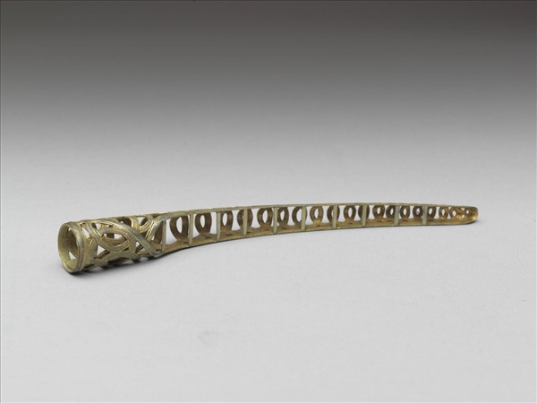 銅鍍金鏤空錢紋指甲套