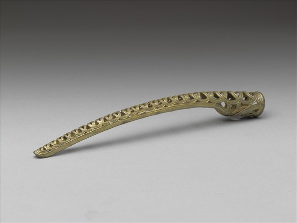 銅鍍金鏤空錢紋指甲套