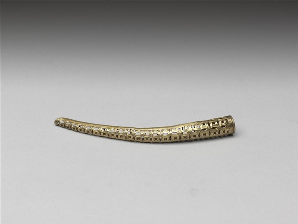 銅鍍金鏤空錢紋指甲套