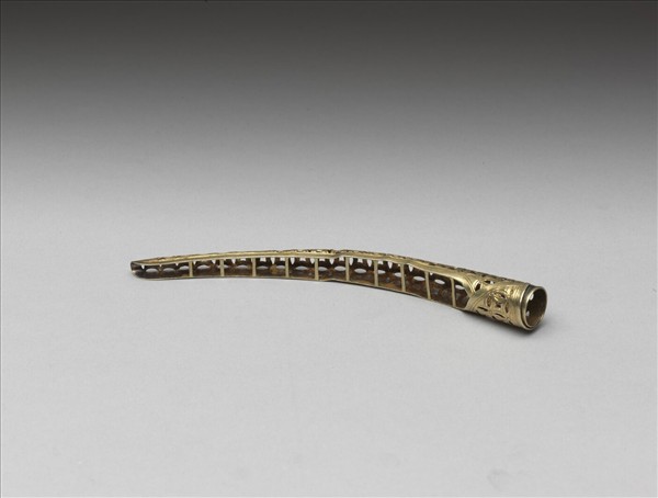 銅鍍金鏤空錢紋指甲套